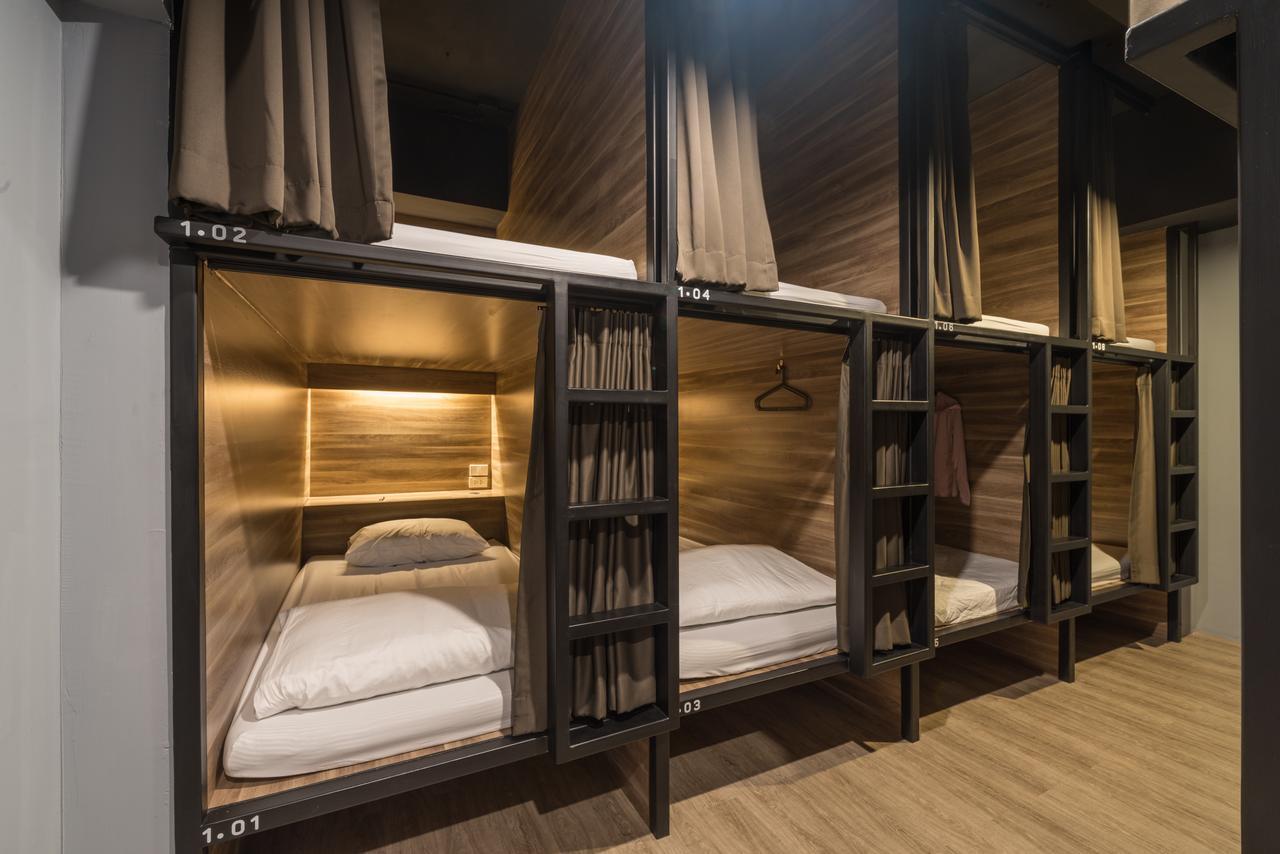 Yor Yak Hostel Бангкок Екстер'єр фото